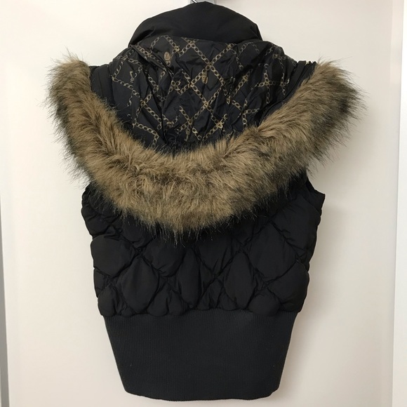 Vintage Aritzia Talula Quilted Down Vest with Fur Hood - Picture 3 of 4